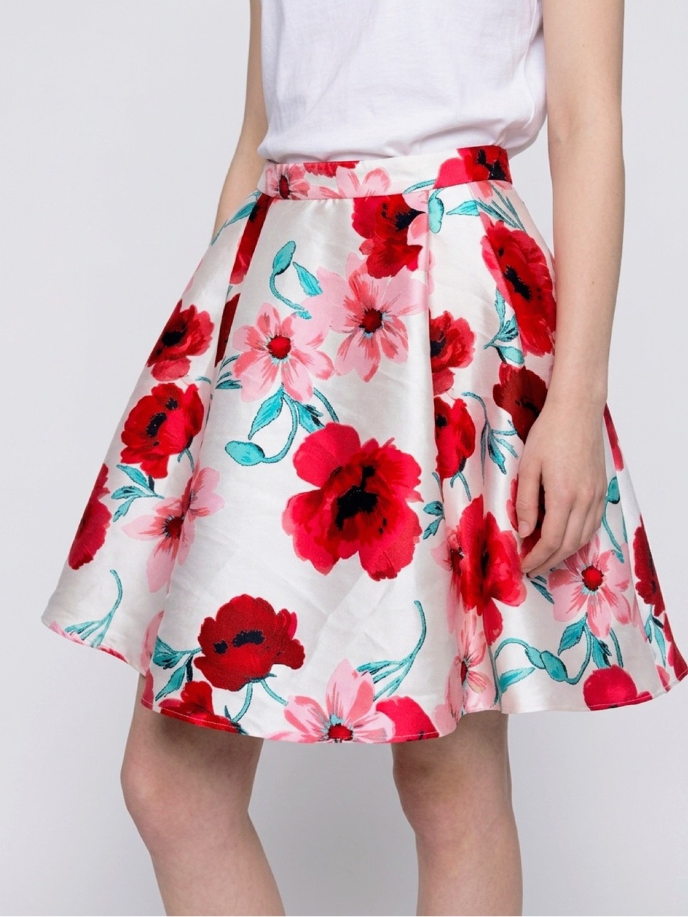 Floral A-Line Skirt in Red and Pink